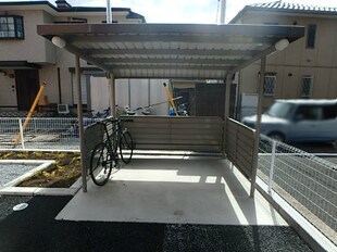 新栃木駅 バス10分  大宮公民館前下車：停歩6分 2階の物件外観写真